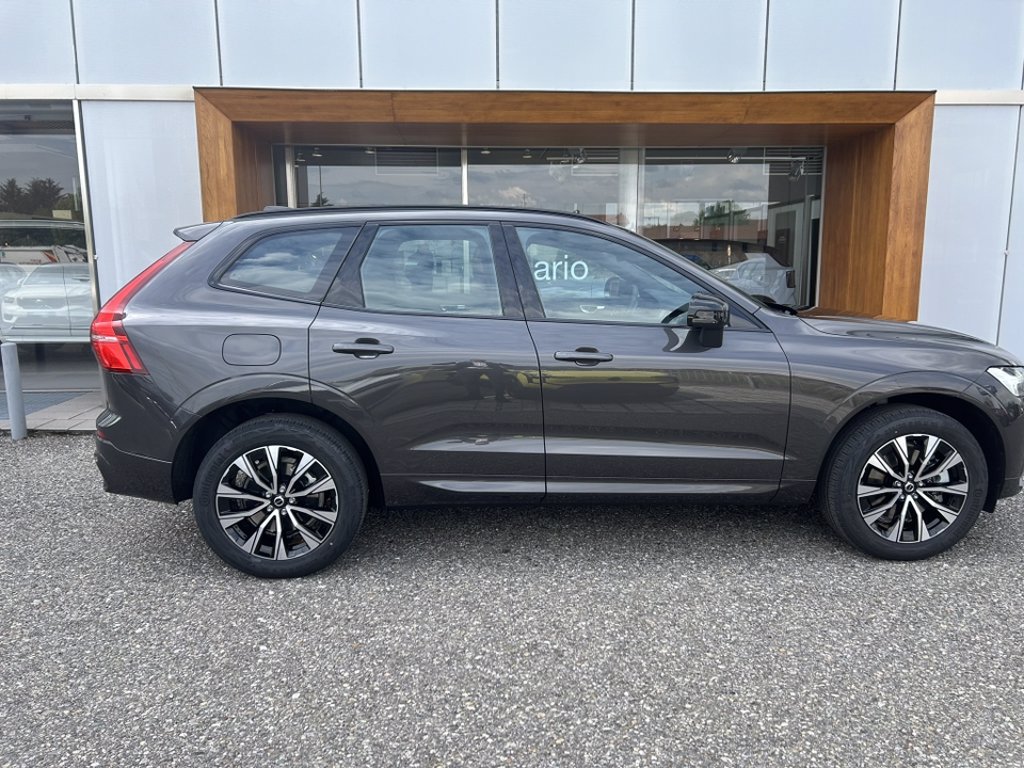 VOLVO XC60 2.0 b4 Plus Dark awd auto