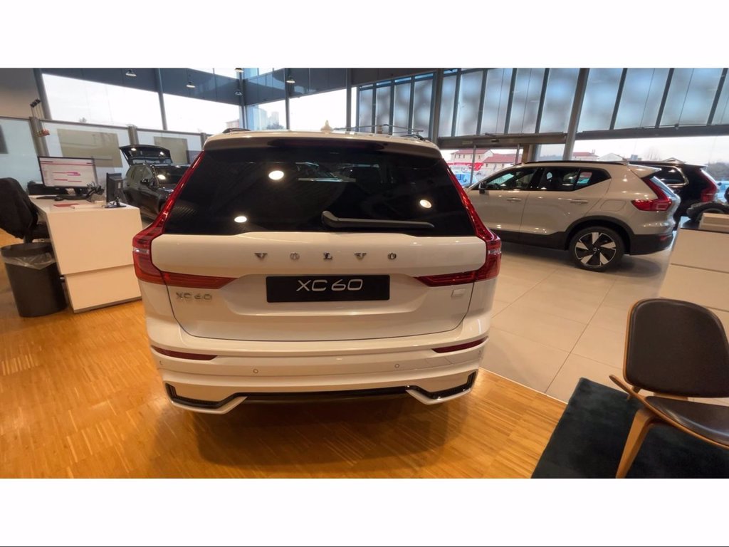 VOLVO XC60 2.0 t6 recharge phev obc 6,4kW Ultimate Dark awd auto