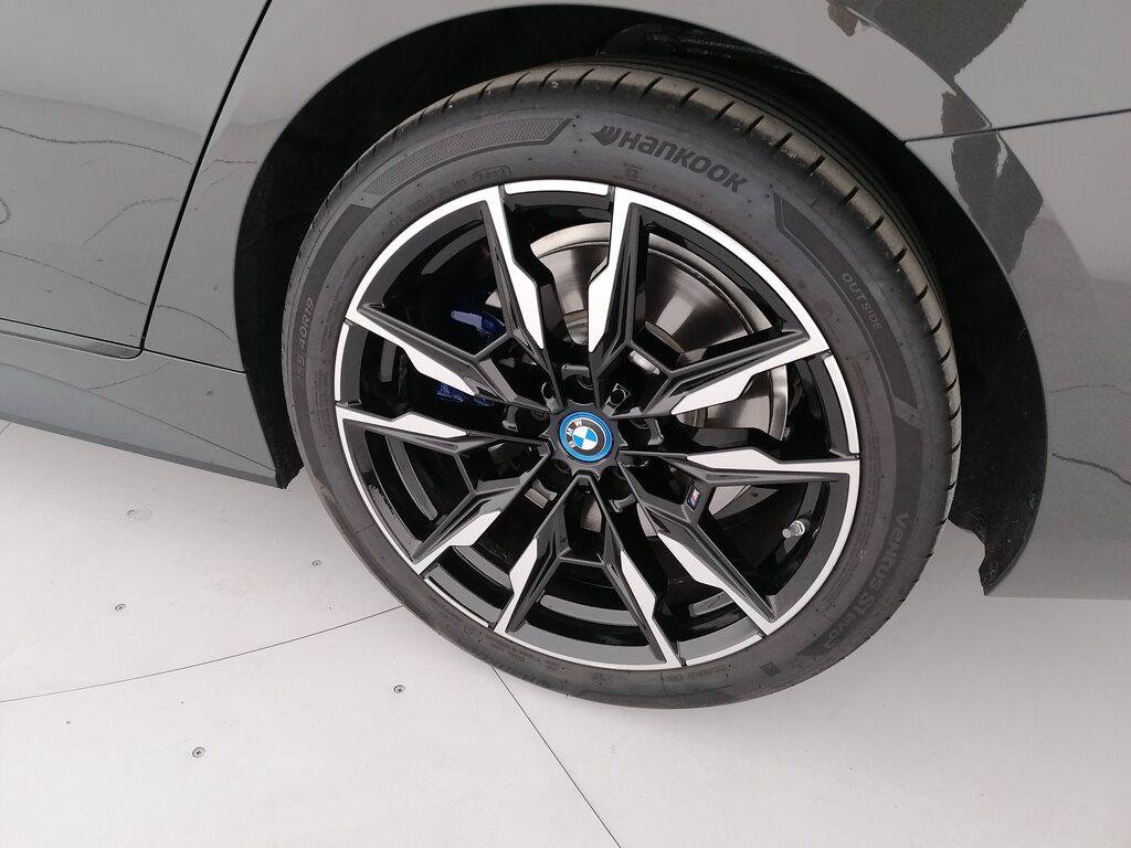 BMW I4 m50