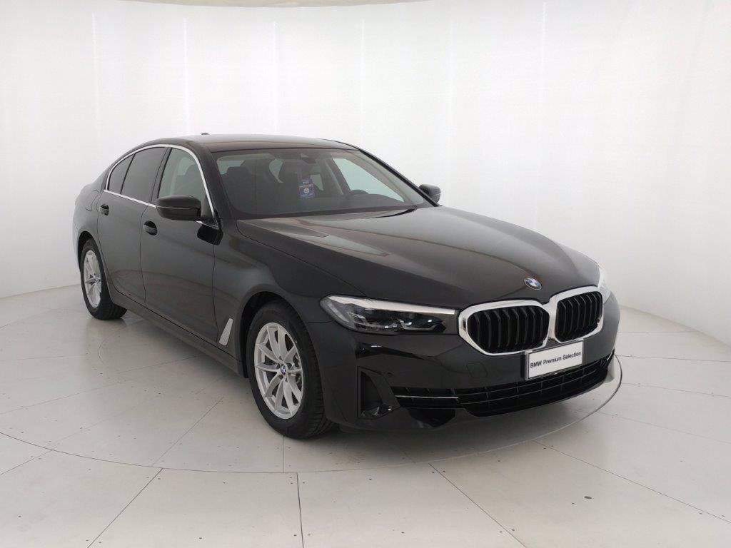 BMW 520i mhev 48v business auto