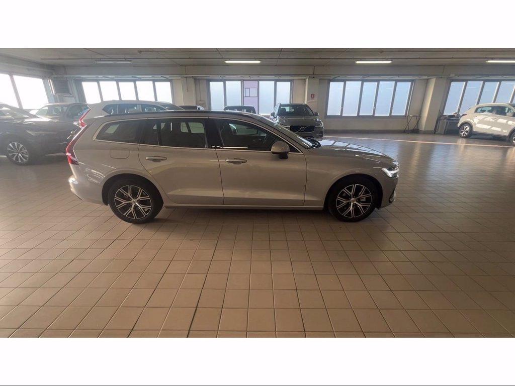 VOLVO V60 2.0 b4 Core auto