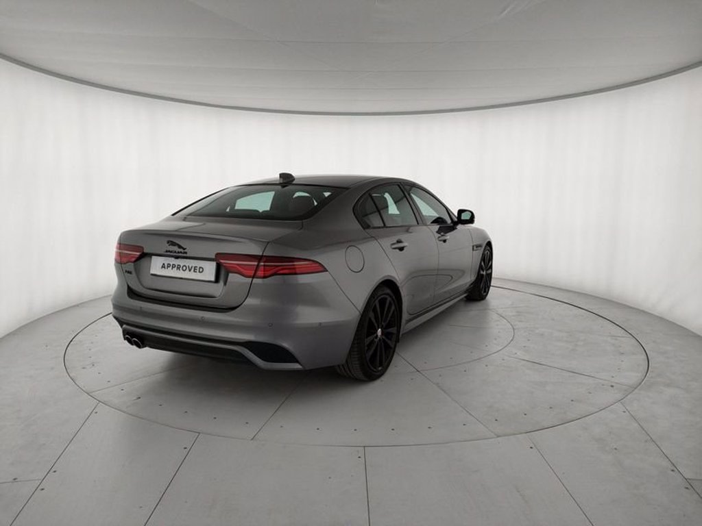 JAGUAR XE 2.0 D 204 CV aut. Black Edition