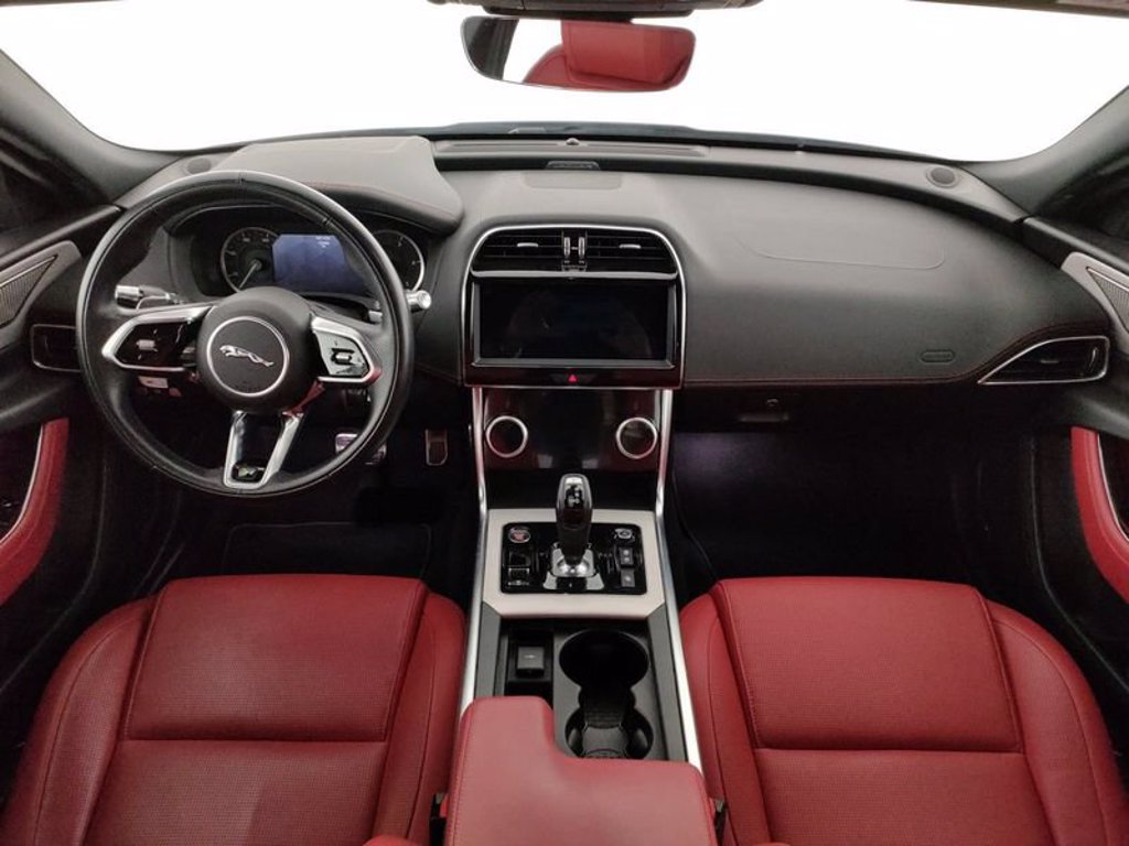 JAGUAR XE 2.0 D 204 CV aut. Black Edition