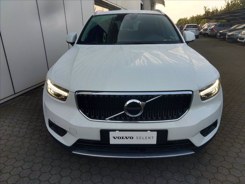 VOLVO XC40 2.0 d3 Momentum awd geartronic