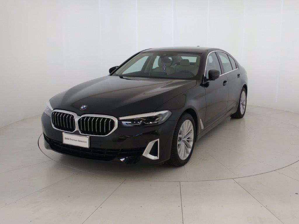 BMW 520d mhev 48v luxury auto