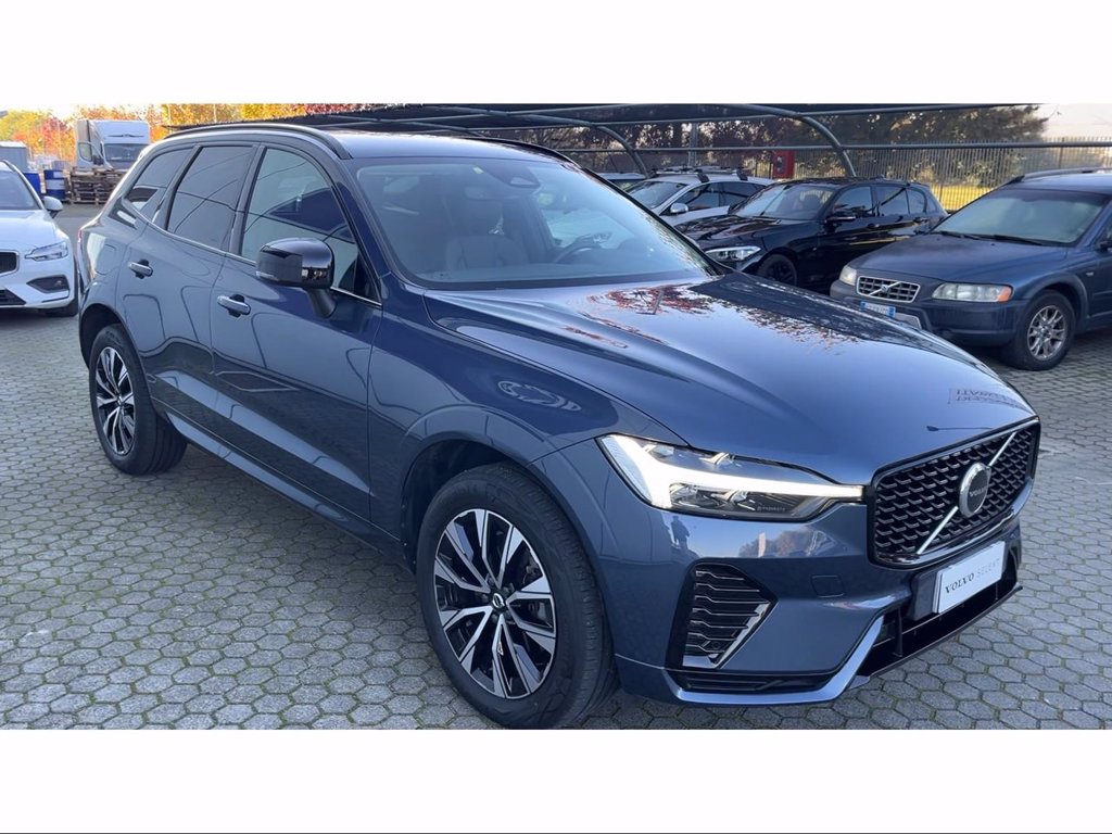 VOLVO XC60 2.0 b4 Plus Dark awd auto