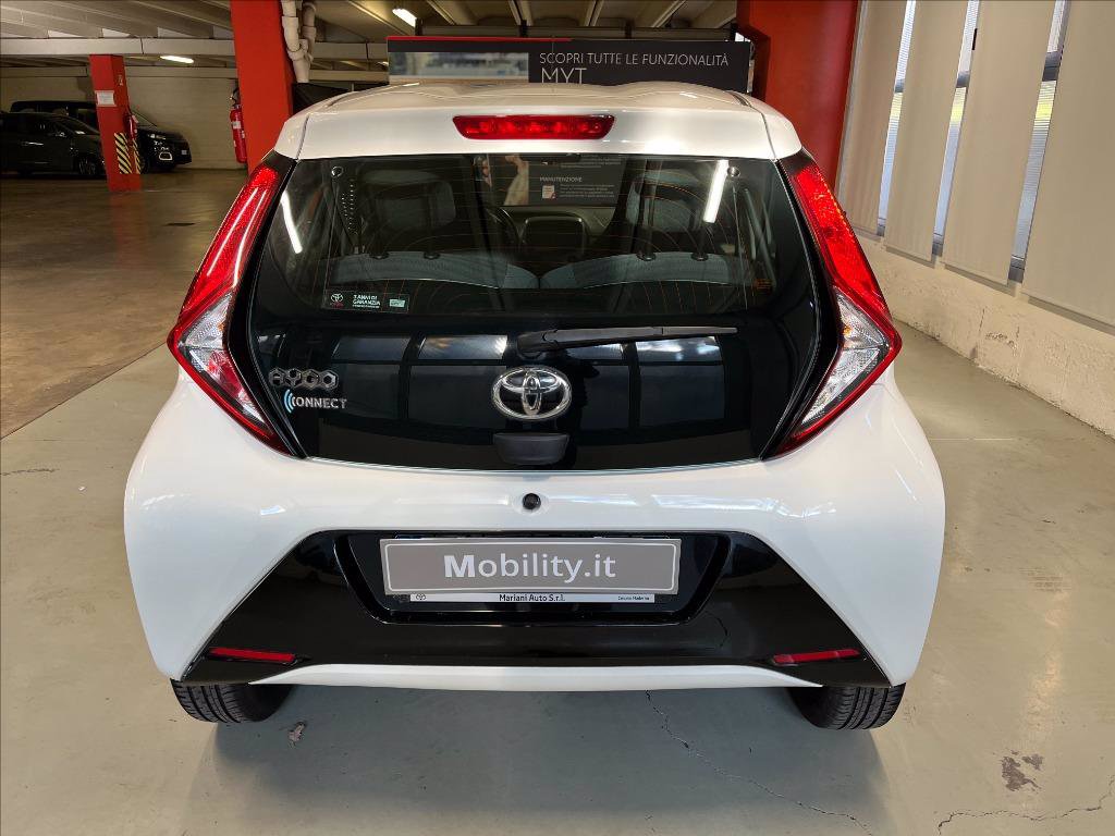 TOYOTA Aygo 5p 1.0 x-play m-mt 72cv