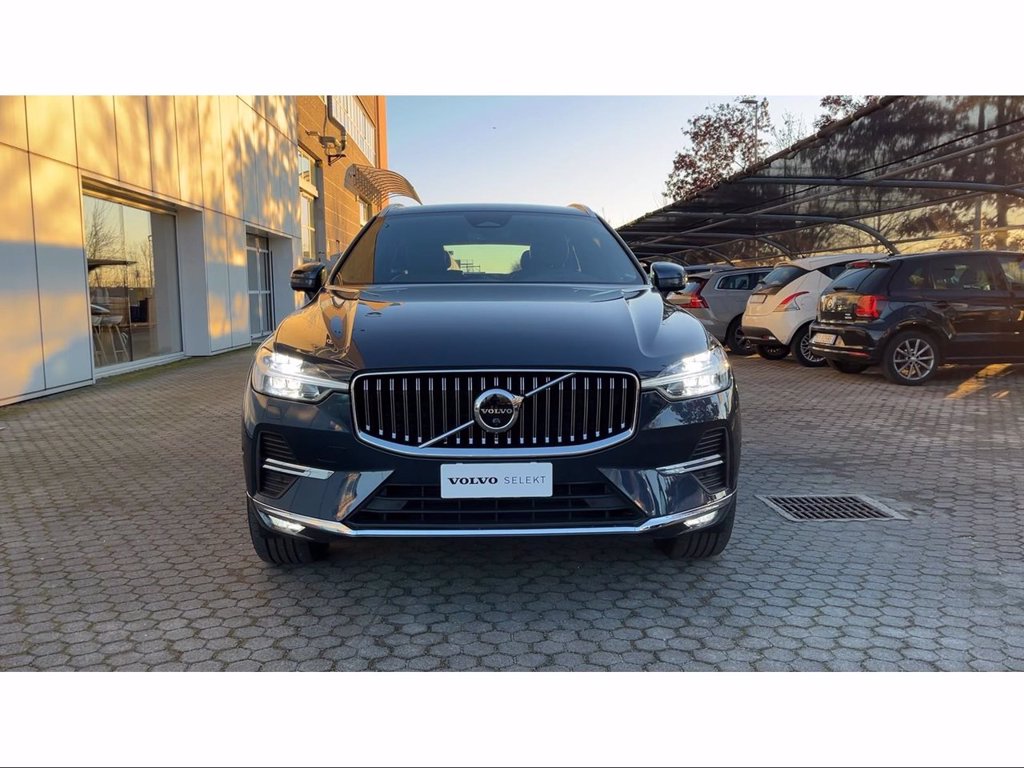 VOLVO XC60 2.0 b4 Plus Bright awd auto