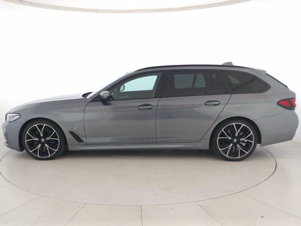 BMW 540d touring mhev 48v xdrive msport auto