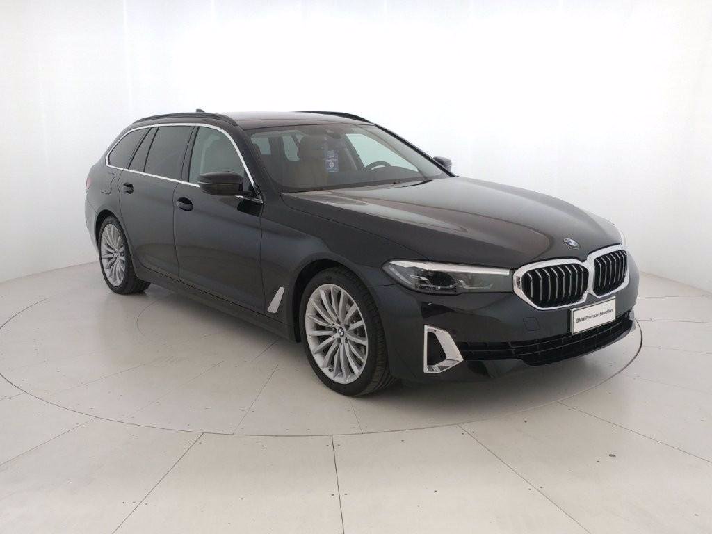 BMW 520d touring mhev 48v xdrive luxury auto