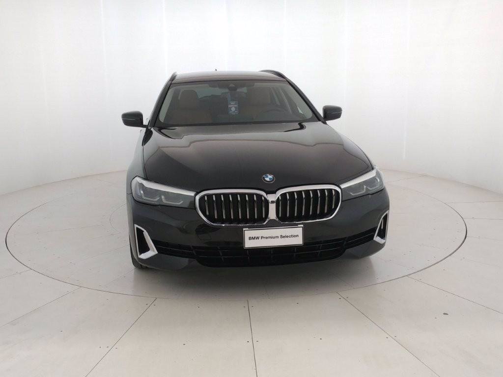 BMW 520d touring mhev 48v xdrive luxury auto