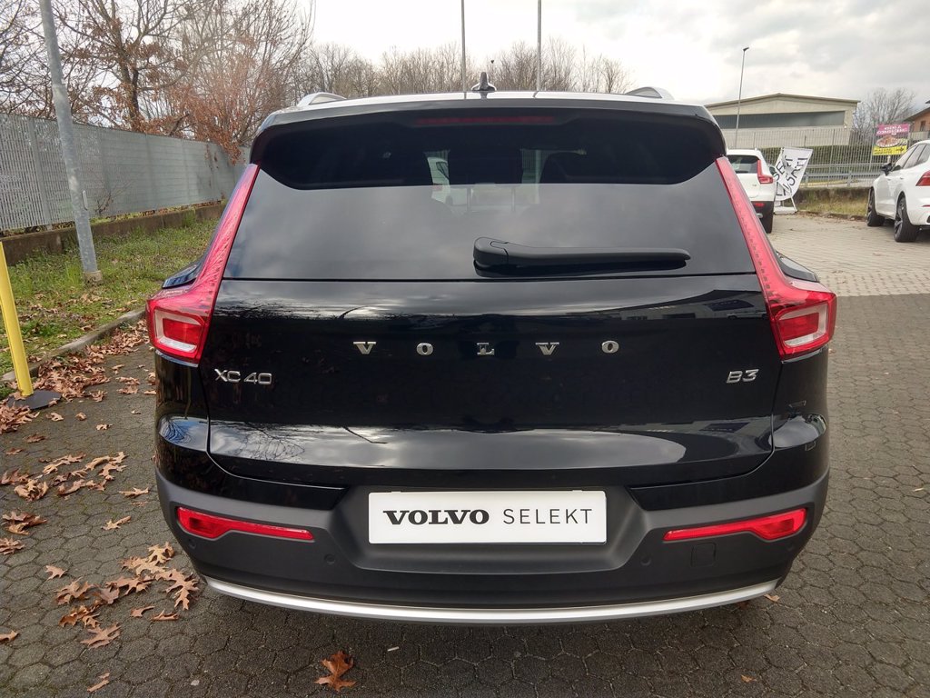 VOLVO XC40 2.0 b3 Core auto